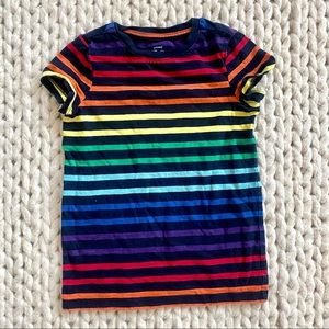 Primary rainbow striped tee 🌈